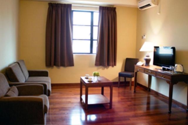 שאה אלאם Roof Garden Hotel מראה חיצוני תמונה