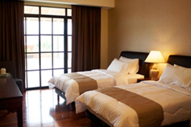 שאה אלאם Roof Garden Hotel מראה חיצוני תמונה